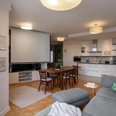 Apartmán Central - Great Location- Luxury Apartament In The Center - Lucka